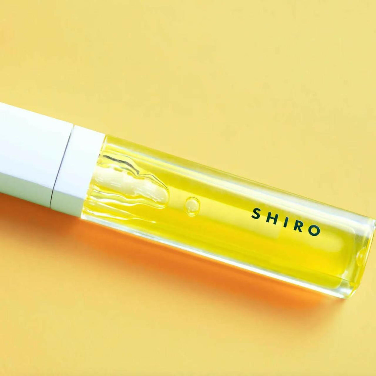 【日本本土版】SHIRO ESSENCE LIP BUTTER  潤唇精華 OIL 9g.